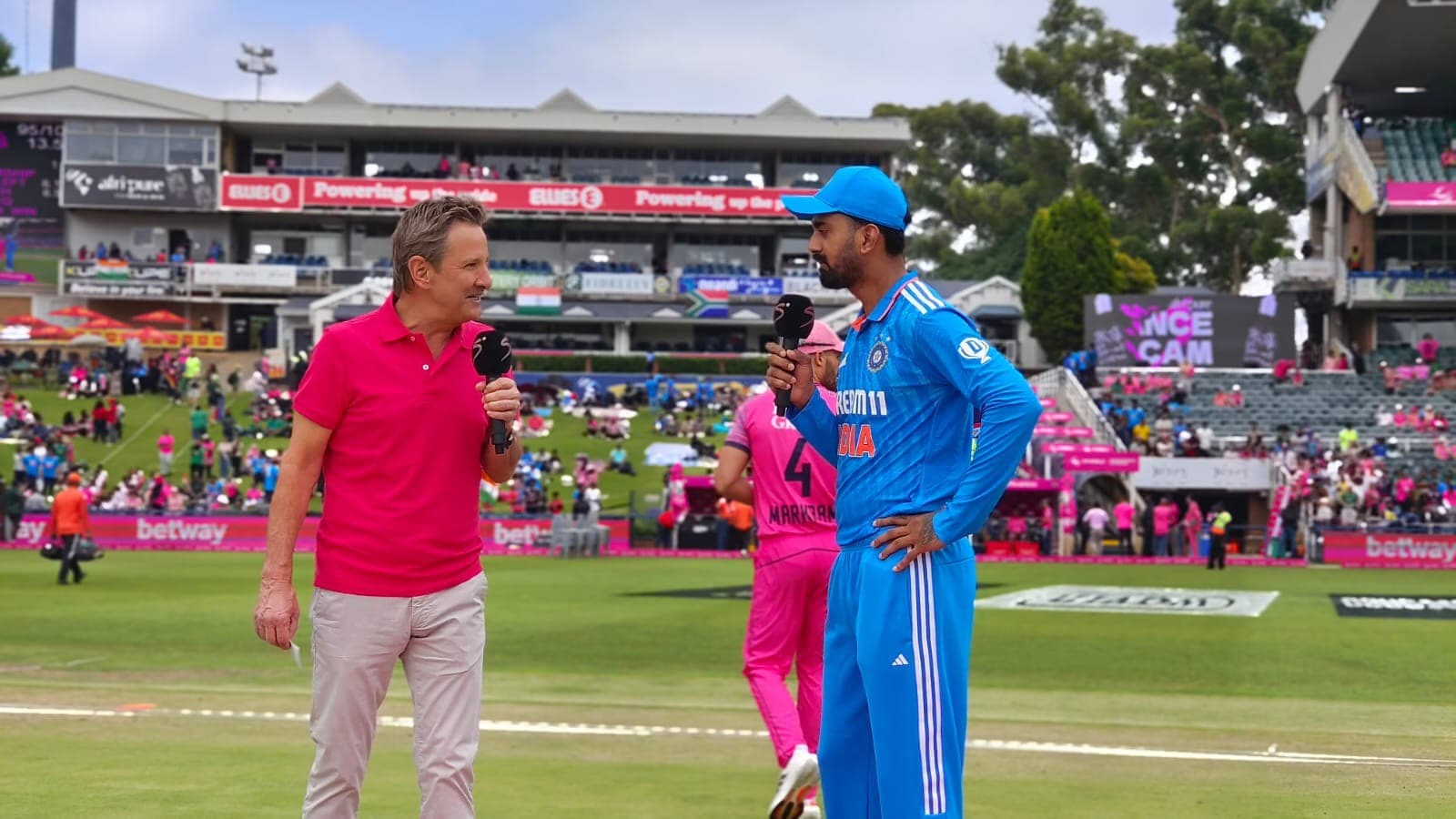 IND vs SA 1st ODI: दक्षिण अफ्रीका ने जीता टॉस, पहले गेंदबाजी करेगी टीम इंडिया, देखें प्लेइंग XI