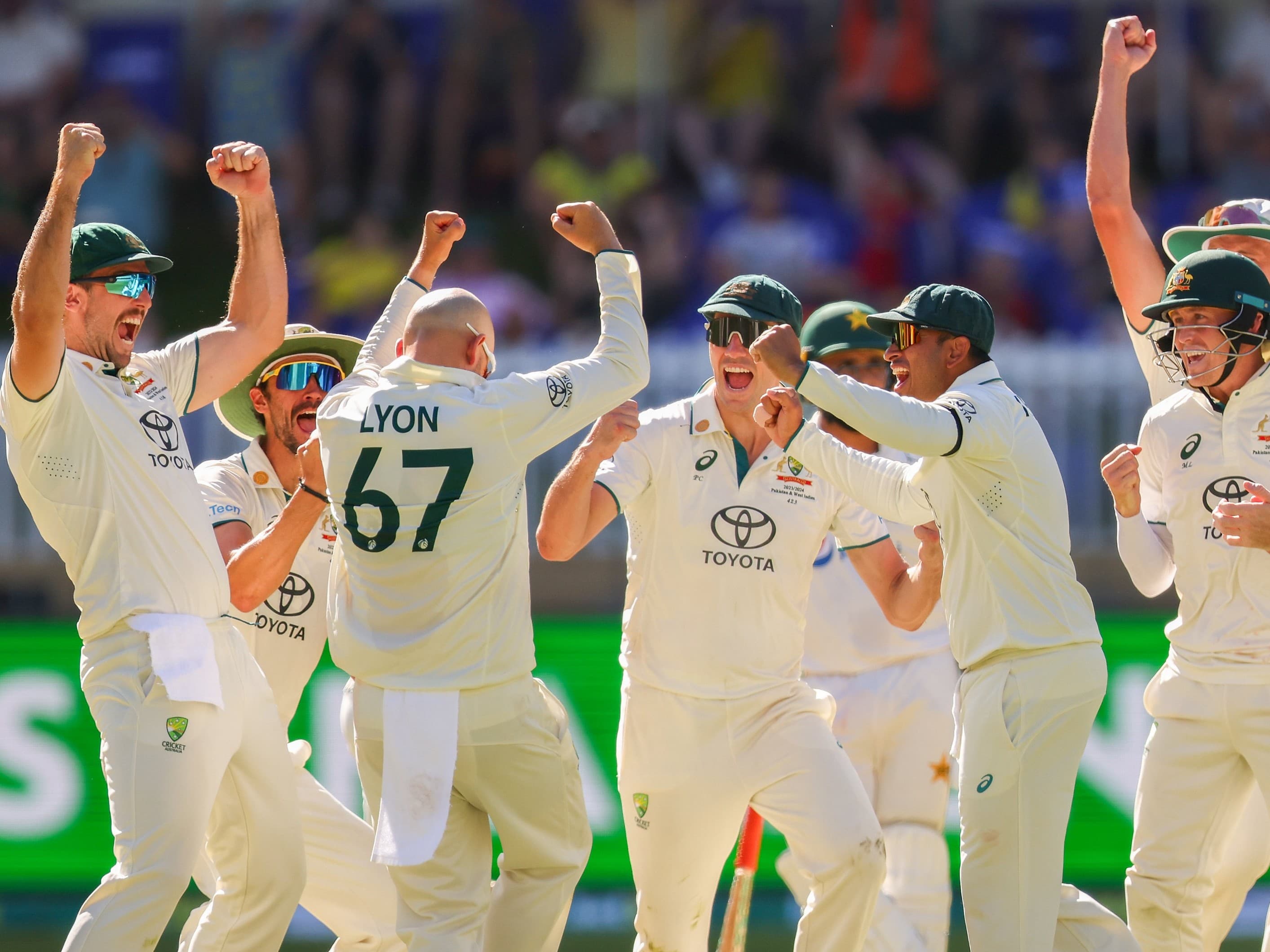 AUS vs PAK: ऑस्ट्रेलिया ने पाकिस्तान को चौथे ही दिन 360 रनों से रौंदा, नाथन लियोन के टेस्ट में 500 विकेट