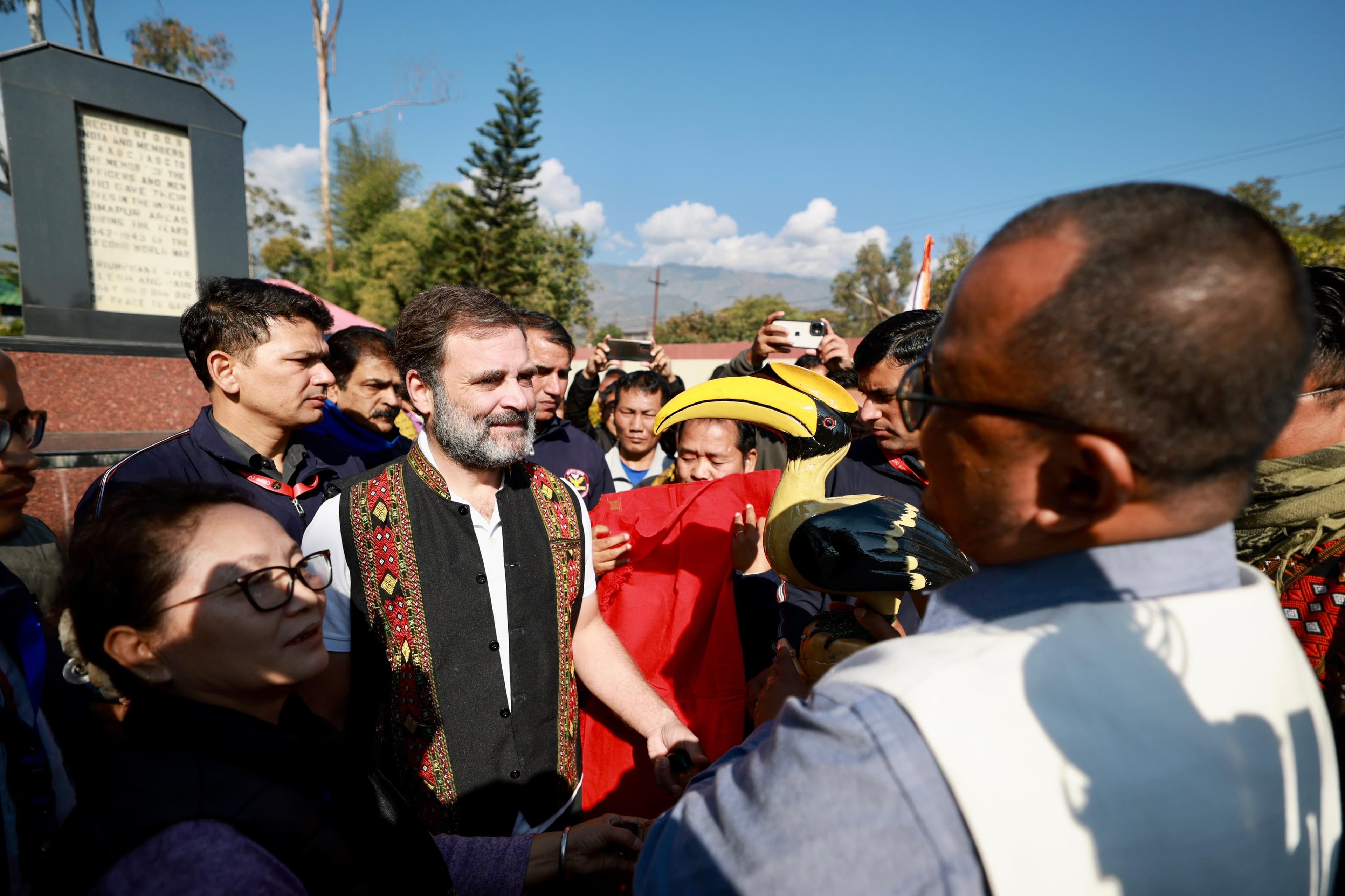 सर्द हवाओं के बीच उम्मीदों का सूरज! 'भारत जोड़ो न्याय यात्रा' में राहुल गांधी का ये लुक पसंद आया लोगों को