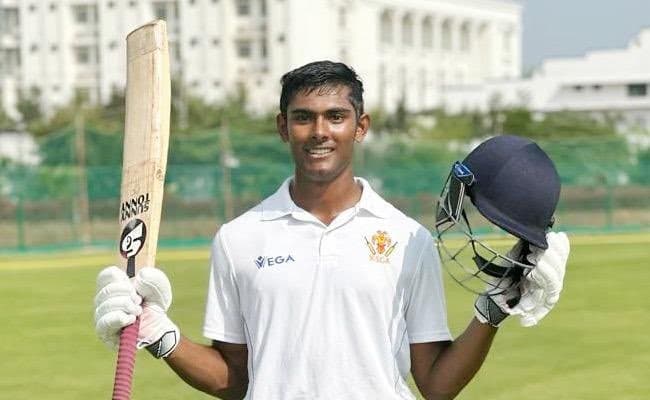 प्रखर चतुर्वेदी ने 404 रन बनाकर रचा इतिहास, कर्नाटक के मुख्यमंत्री सिद्धारमैया ने कहा, 'गर्व की बात'