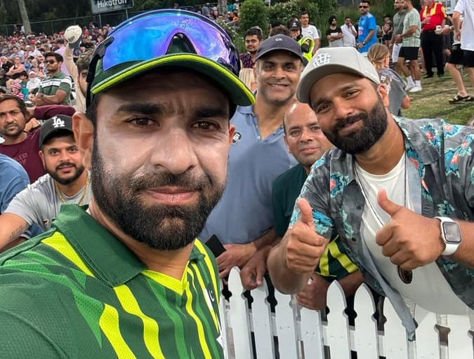 PAK vs NZ: फैंस पर भड़के इफ्तिखार अहमद बोले  'खामोश'