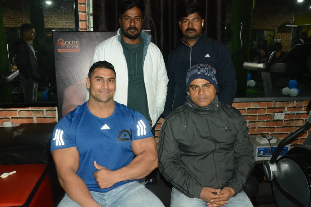 मिस्टर वर्ल्ड अनुज तालियान पहुंचे देवघर, युवाओं को दिये टिप्स, अब तक झारखंड के 20 जिलों का कर चुके हैं दौरा