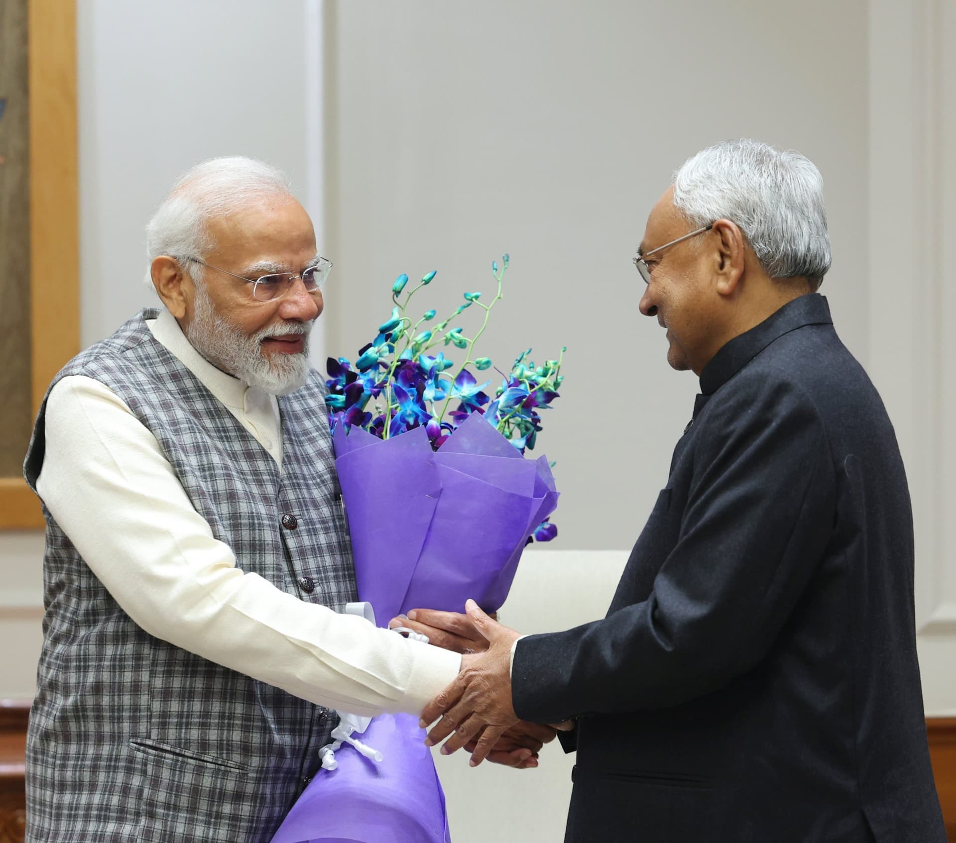 पीएम नरेंद्र मोदी से सीएम नीतीश कुमार ने दिल्ली में की मुलाकात, बिहार के विकास सहित कई मुद्दों पर हुई बात