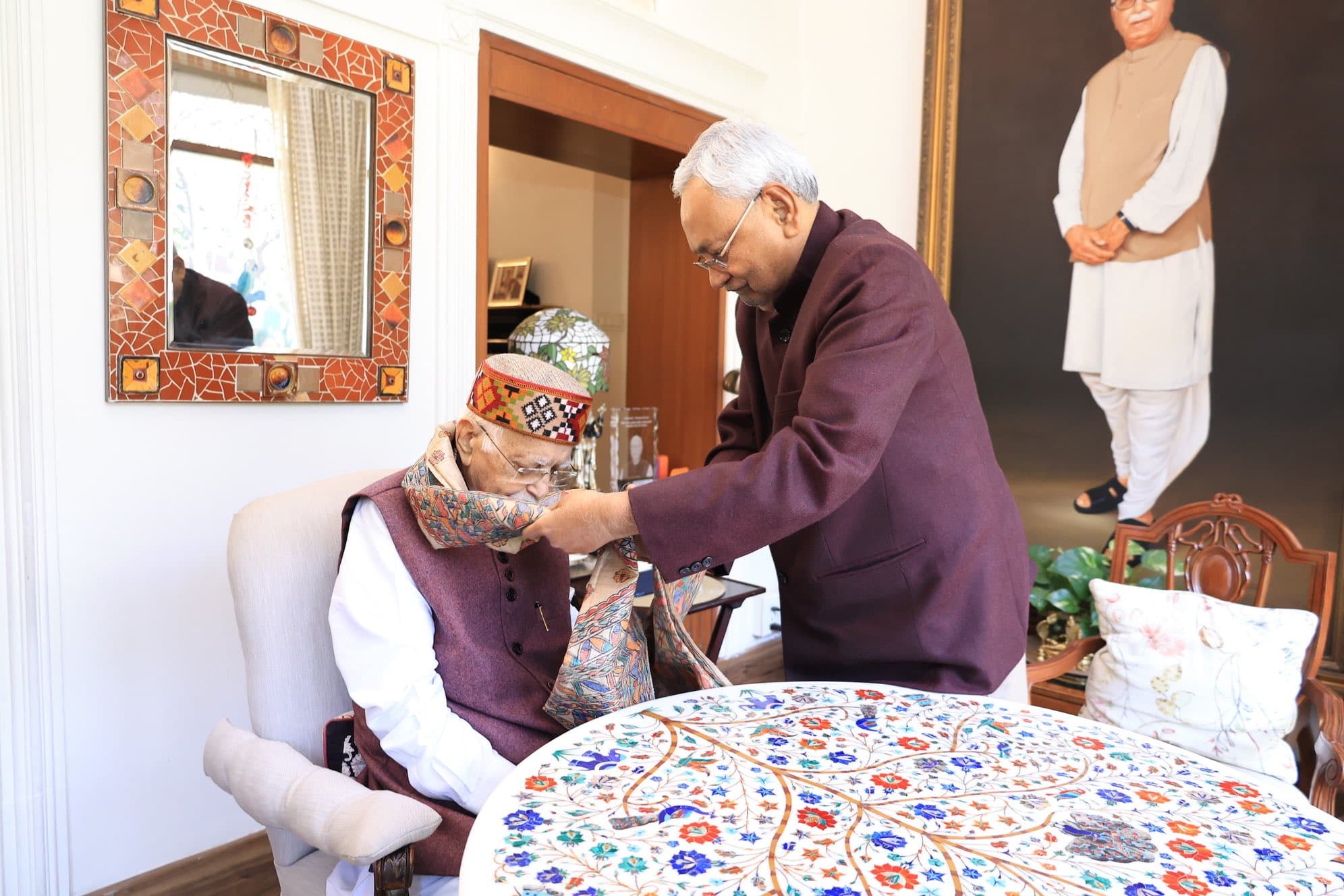 दिल्ली में नीतीश कुमार ने लाल कृष्ण आडवाणी से की मुलाकात, पीएम मोदी-अमित शाह व जेपी नड्डा से मिल चुके हैं सीएम