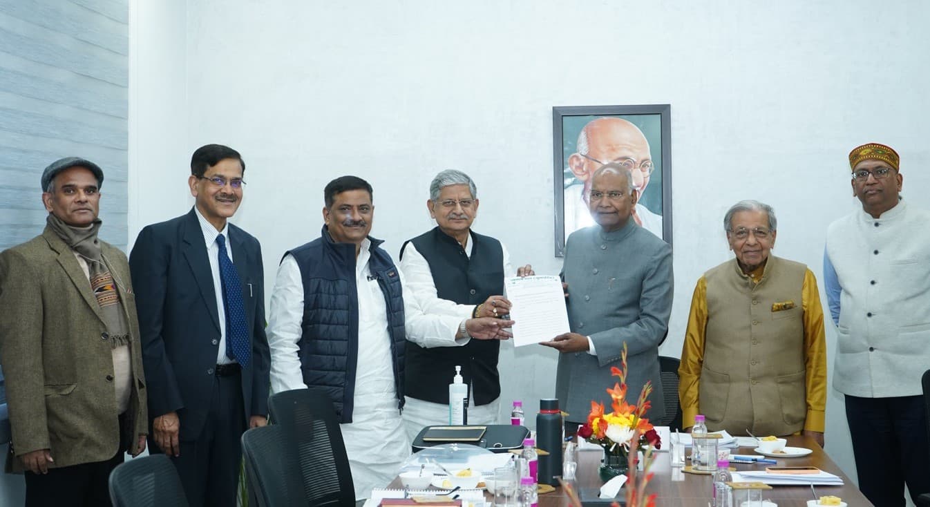 लोकसभा के साथ विधानसभा चुनाव कराने के समर्थन में जदयू, 'वन नेशन वन इलेक्शन' के लिए सौंपा ज्ञापन