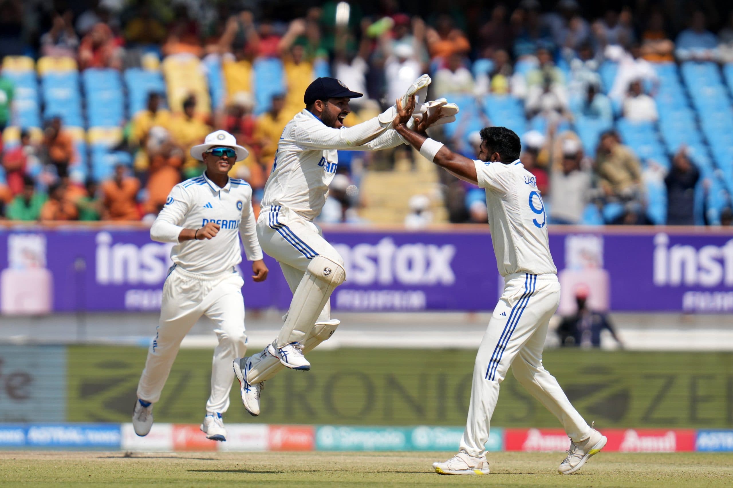 IND vs ENG: एमएस धोनी की आ जाएगी याद, देखें युवा ध्रुव जुरेल ने कैसे किया बेन डकेट को रन आउट