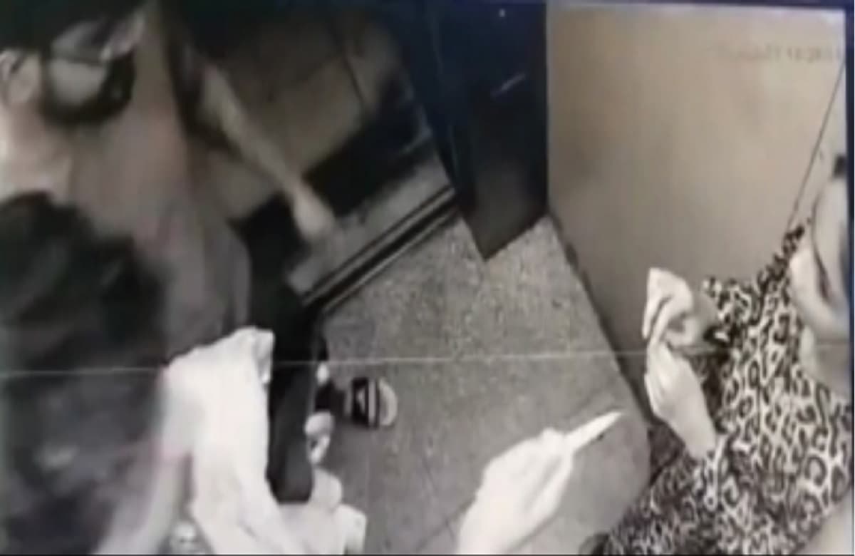 गाजियाबाद: घर लौट रही 8वीं के छात्रा को लिफ्ट में दो युवकों ने घेरा, बीटेक स्टूडेंट सहित 2 गिरफ्तार