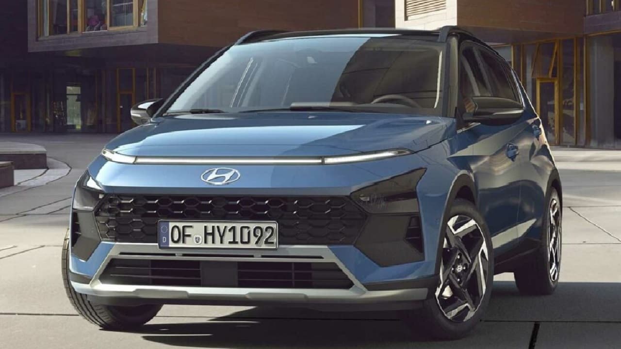 उठे चेहरे...झुकी नजर से घायल कर देगी Hyundai की ये छोटी कार!