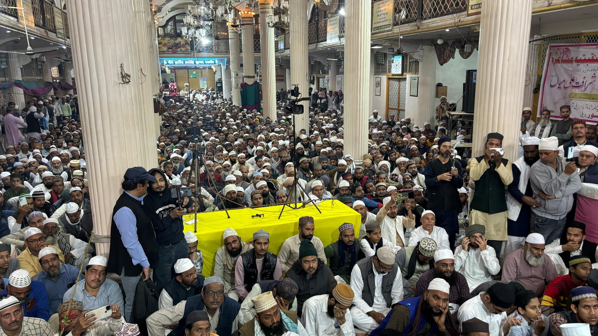 Bareilly : शाह सकलैन मियां के उर्स चेहल्लुम पर देश भर से आए उलमा ने अकीदतमंदों को दिया तालीम का पैगाम