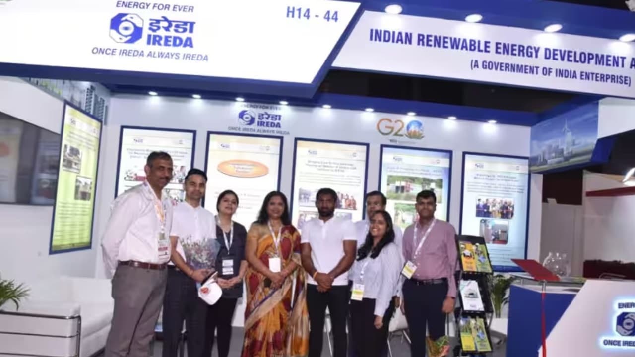 IREDA IPO निवेशकों को बड़ा मुनाफा, 56% उछाल के साथ सूचीबद्ध हुआ शेयर, ऐसे करें चेक आपको शेयर मिला या नहीं