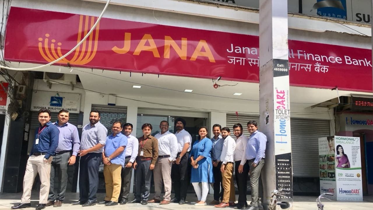 Jana Small Finance Bank Limited IPO: लिस्टिंग के दिन उछल पड़ा जीएमपी, जानें क्या है एक्सपर्ट की राय