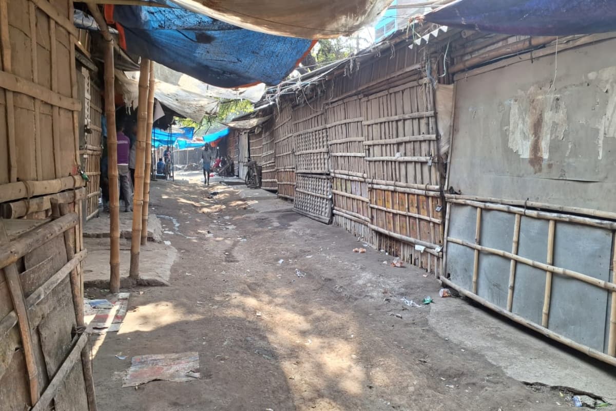 साहिबगंज: तुषार की हत्या के विरोध में तीनपहाड़ बाजार बंद, 48 घंटे के अंदर कार्रवाई की मांग