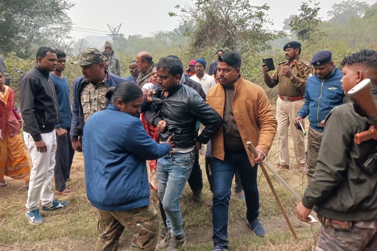 धनबाद : ग्रामीणों ने ओबी गिराने से रोका, पीओ पर जानलेवा हमला, पुलिस से नोक-झोंक