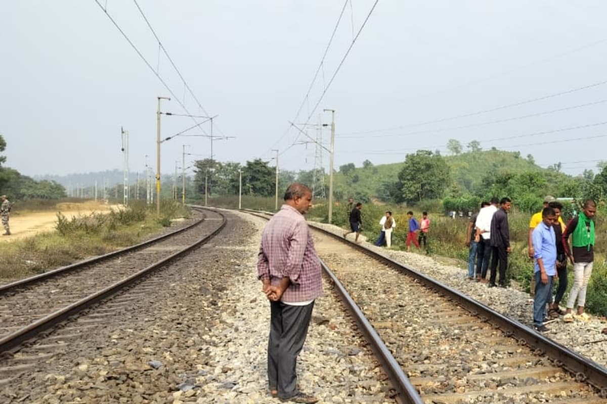 लातेहार में मालगाड़ी की चपेट में आने से दो नाबालिगों की मौत, ईंट भट्टा में करते थे मजदूरी