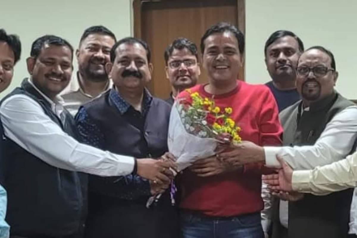 टाटा वर्कर्स यूनियन चुनाव : संजीव चौधरी अध्यक्ष, सतीश सिंह महामंत्री व डिप्टी प्रेसीडेंट पद पर जीते शैलेश सिंह