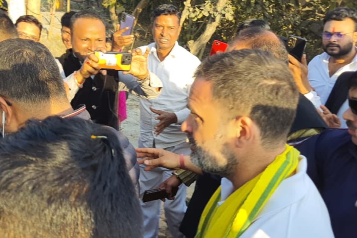 बोकारो में राहुल गांधी का जोर-शोर से हुआ स्वागत, खूब लगे जिंदाबाद के नारे, देहाती होटल में भी रुके