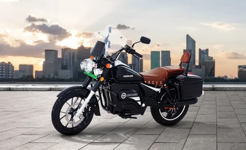 क्यों पड़े हो बुलेट के चक्कर में, Komaki है एनफील्ड की टक्कर में... फुल चार्ज होने पर 220km का माइलेज दन से