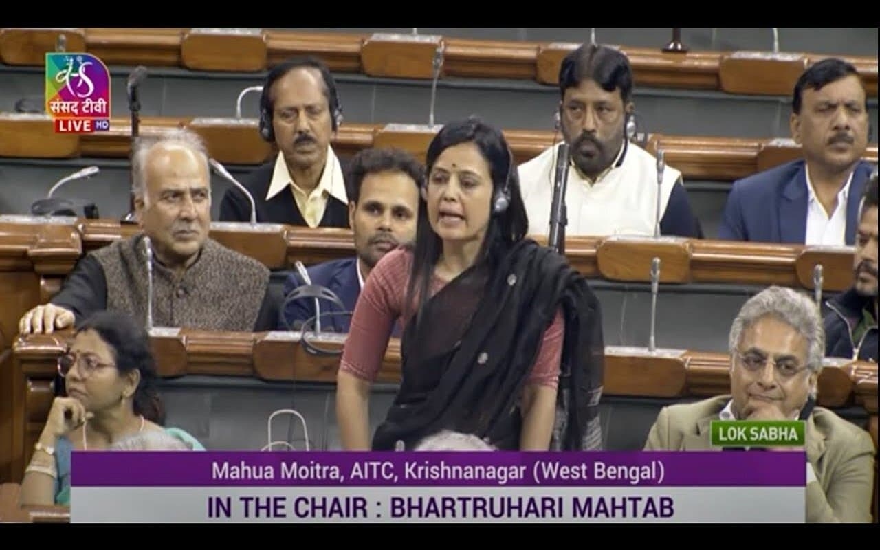 TMC सांसद महुआ मोइत्रा के भाषण पर संसद में हंगामा, कार्यवाही बाधित होने के पर स्पीकर को देनी पड़ी चेतावनी