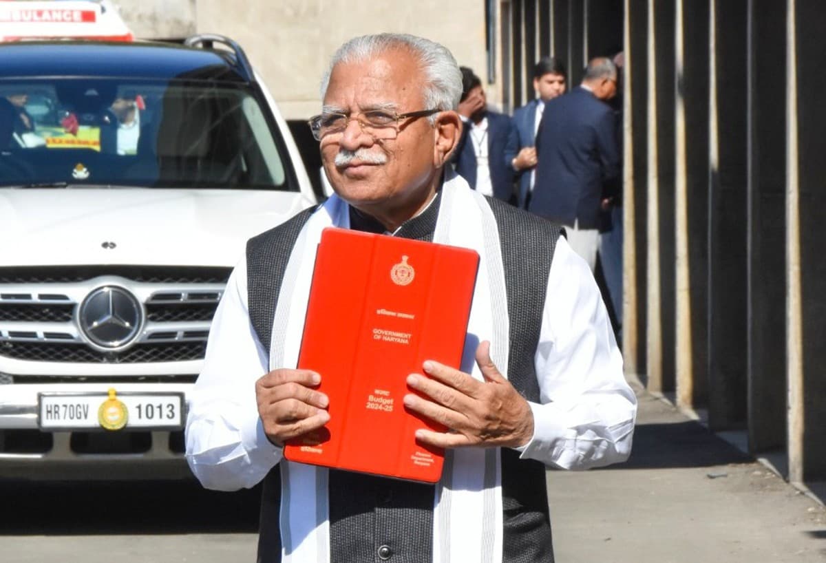 Farmers Protest: हरियाणा के बजट से किसानों को साधने की कोशिश, आंदोलन के बीच बोले सीएम खट्टर- मैं किसान हूं