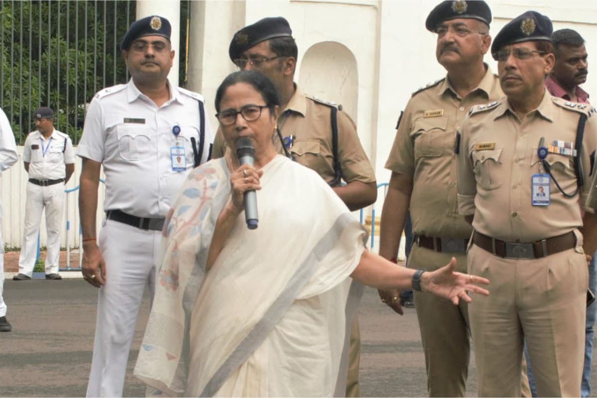 WB : अगले सप्ताह पीएम से मुलाकात करने के लिये दिल्ली जा सकती है ममता बनर्जी,जानें किन मुद्दों पर होगी चर्चा