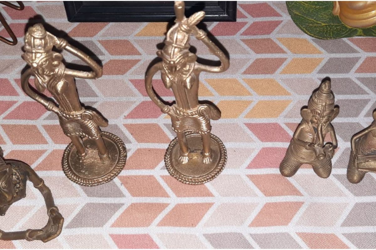 West Bengal : पौष मेले में डोकरा शिल्प कारीगर निराश, कीमत आसमान छूती, खरीदार नदारद