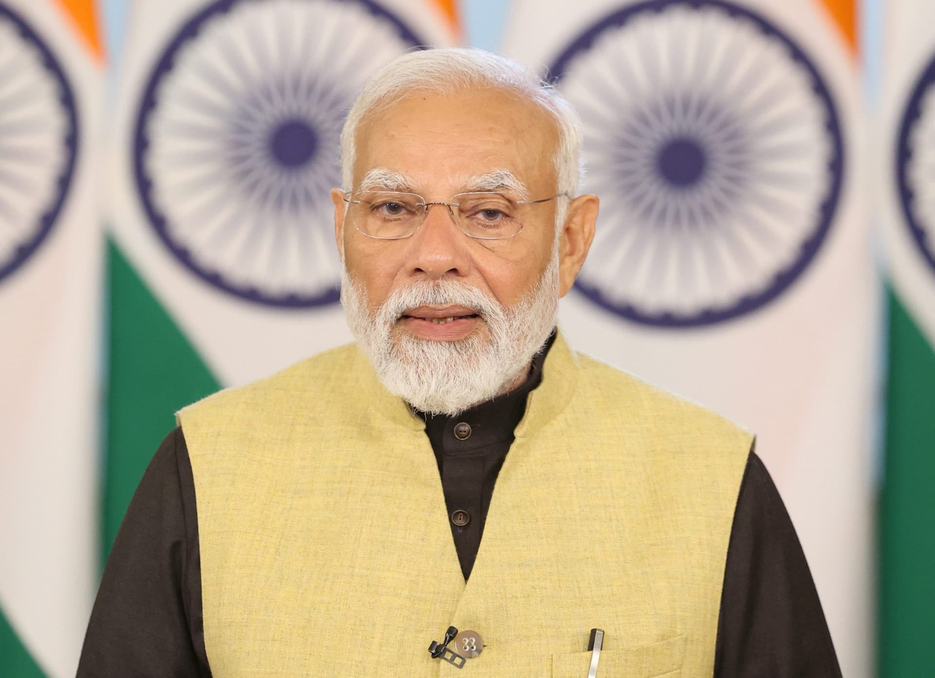 हर्ल परिसर के बाहर भी जमी थी भीड़, जय श्रीराम व मोदी-मोदी के लगाये जा रहे थे नारे
