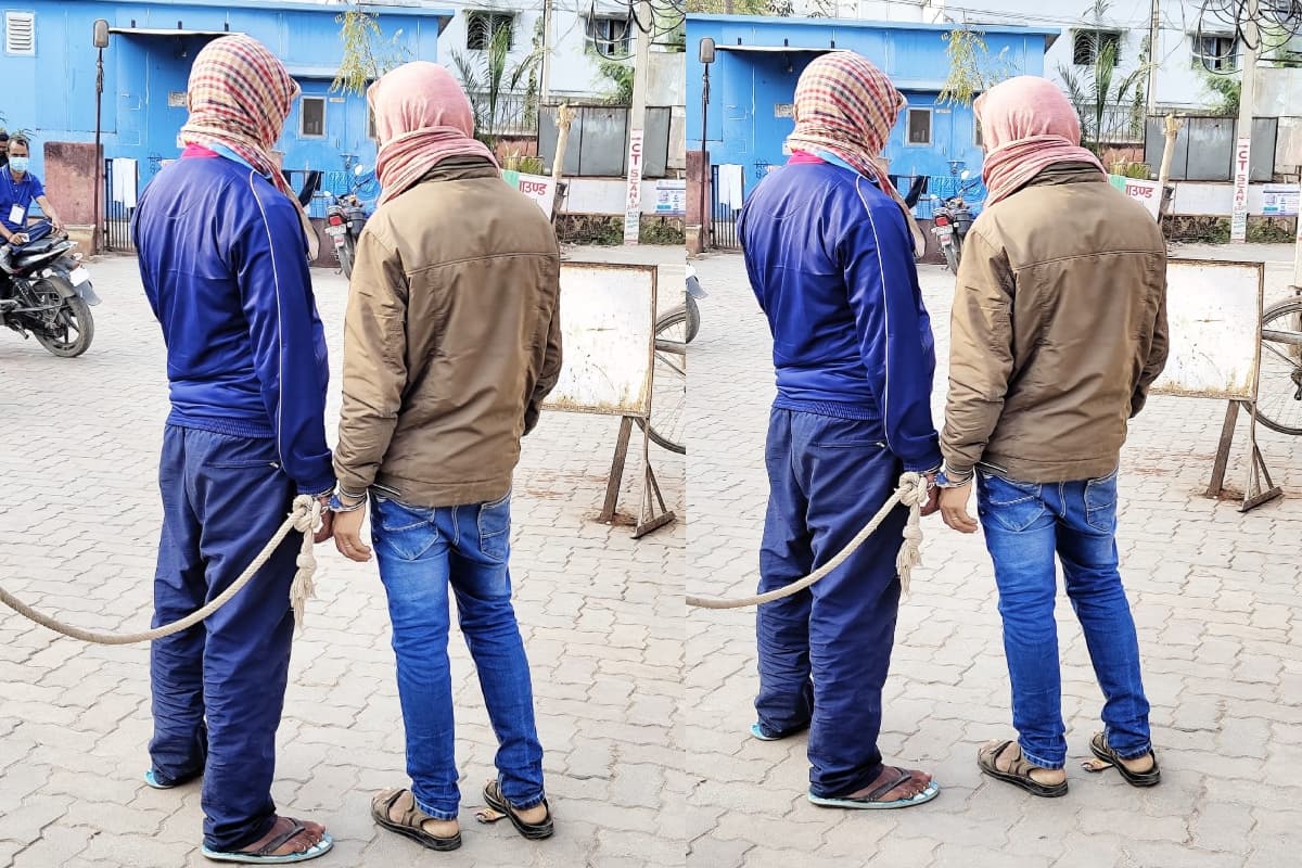 झारखंड: सरकारी क्वार्टर में महिला से सामूहिक दुष्कर्म, पलामू DC के स्कॉट वाहन व SP आवास का ड्राइवर अरेस्ट