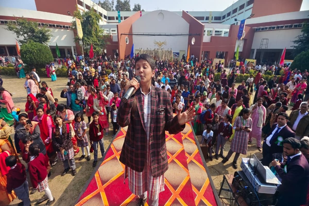 पलामू के हेरिटेज इंटरनेशनल स्कूल में एनुअल फंक्शन के साथ क्रिसमस सेलिब्रेशन, देखें PHOTOS