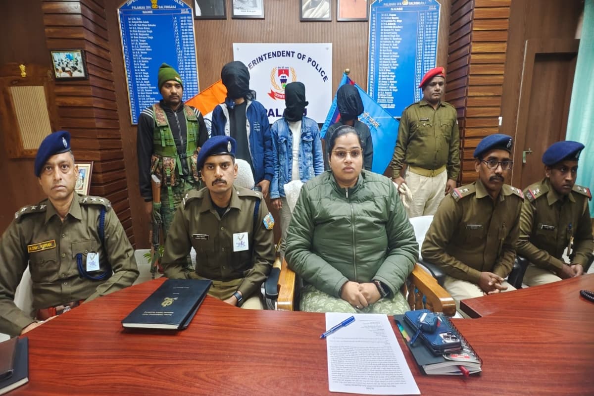 झारखंड: घर में घुसकर गोली मारनेवाले तीनों आरोपी अरेस्ट, पलामू एसपी रिष्मा रमेशन ने बतायी वारदात की वजह