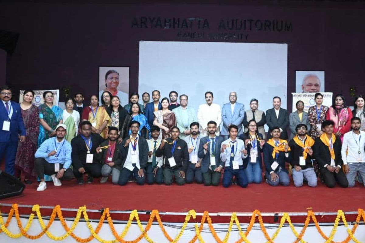 रांची विश्वविद्यालय: रीझ-रंग के विजेता पुरस्कृत, वीसी डॉ अजीत कुमार सिन्हा बोले, होगा Sports कॉन्वोकेशन