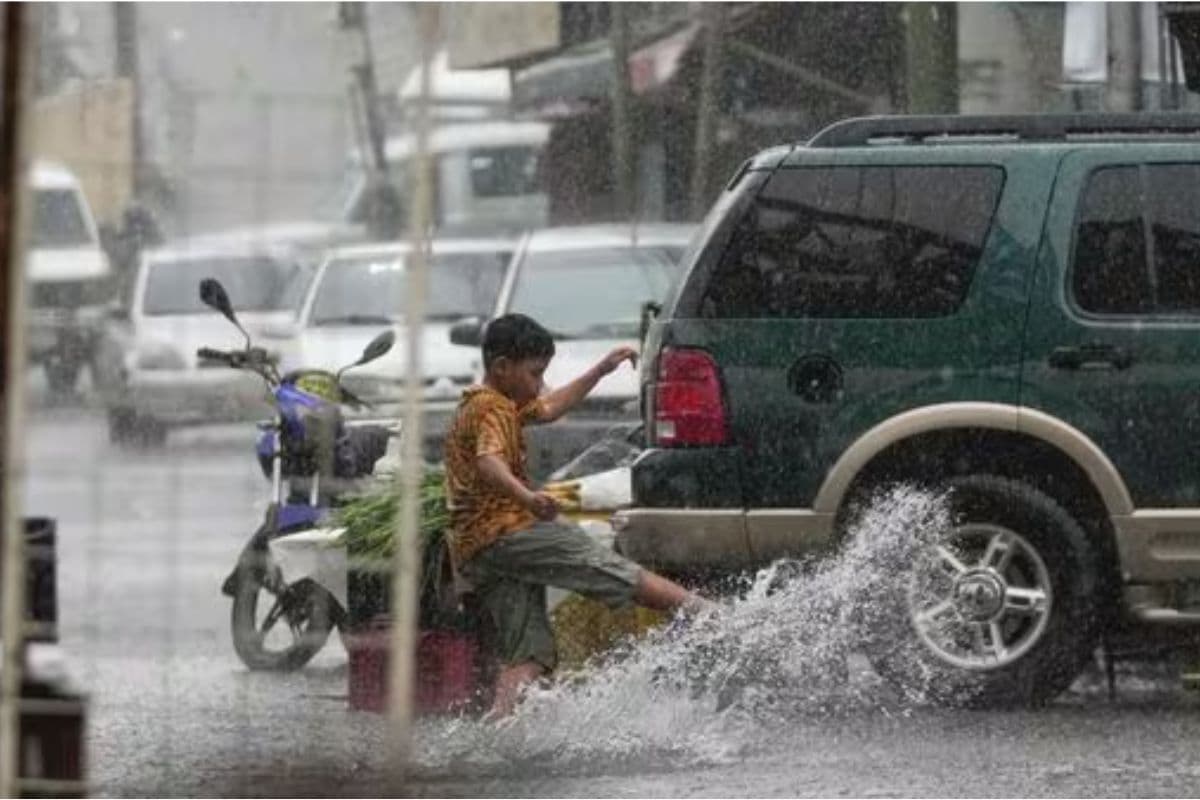 Bengal Weather Forecast : चक्रवात ‘मिचौंग’ के प्रभाव से कोलकाता समेत जिलों में शुरु हुई बारिश, कहां दिखेगा असर