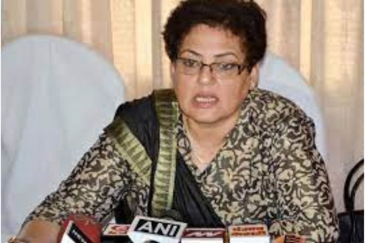 पश्चिम बंगाल : राष्ट्रीय महिला आयोग की चैयरमैन का दावा, बंगाल के डीजीपी ने शाहजहां शेख को गिरफ्तार करने से किया इनकार