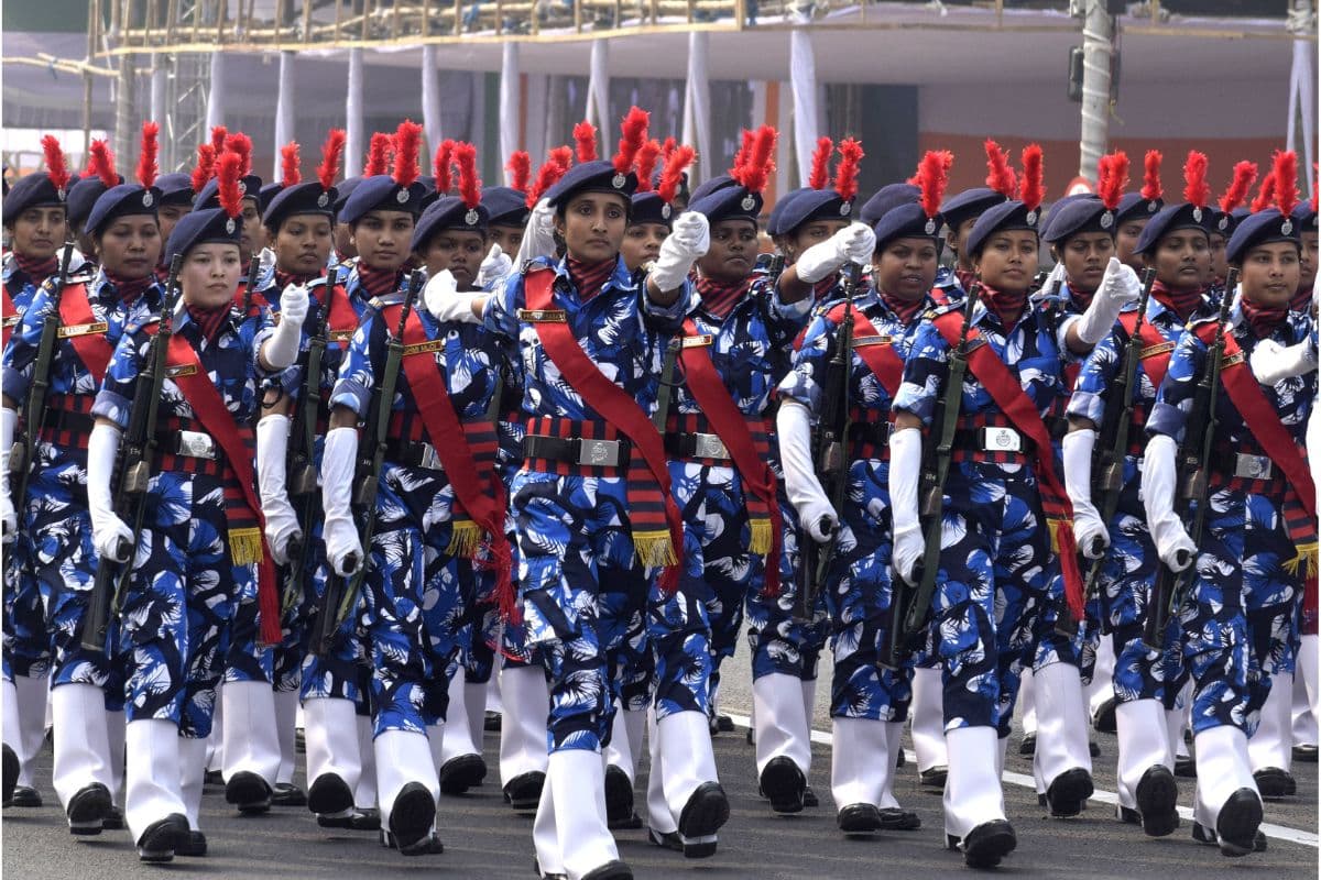 West Bengal : गणतंत्र दिवस पर सुरक्षा चाक चौबंद, आज तैनात रहेंगे 2500 अतिरिक्त पुलिसकर्मी