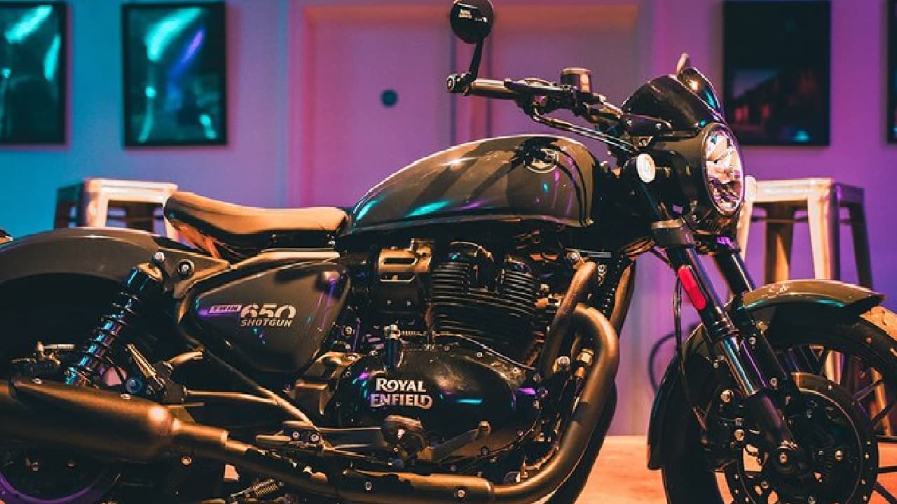 'यूरोप का सिकंदर' बनने निकल पड़ी Royal Enfield की ये सुपर क्रूजर बाइक