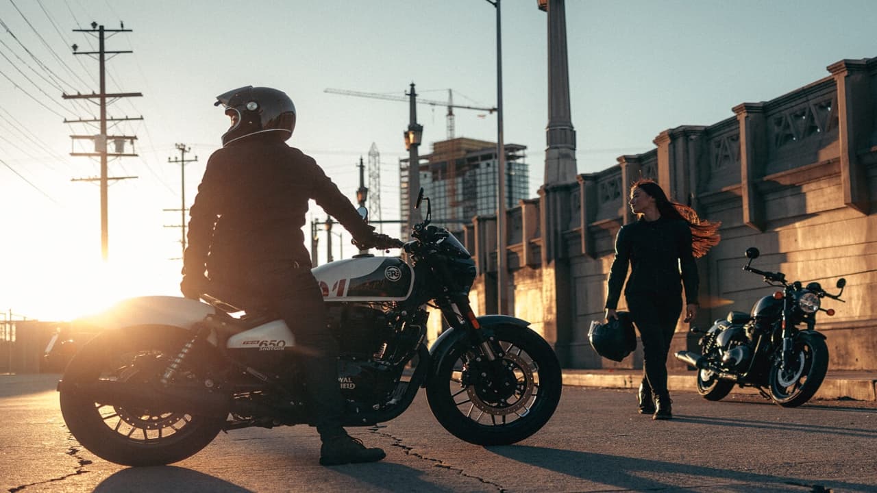 भारत में अमेरिकन प्राइस पर बिक रही है रॉयल एनफील्ड शॉटगन 650!