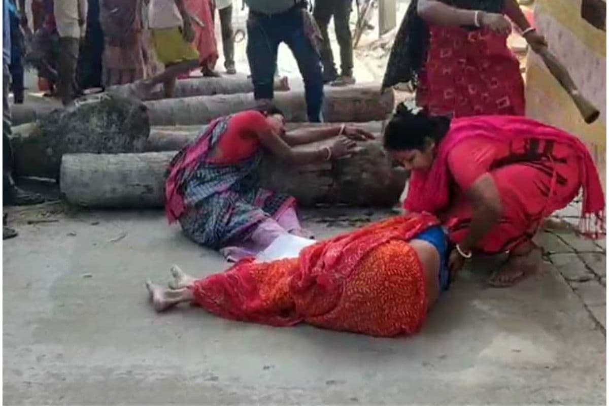 पश्चिम बंगाल : संदेशखाली में फिर हिंसा, महिलाओं ने तृणमूल नेता शंकर सरदार के घर में की तोड़फोड़