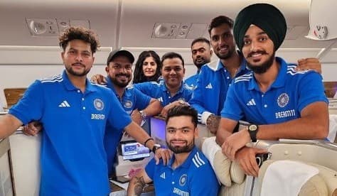भारतीय टीम दक्षिण अफ्रीका दौरे के लिए रवाना, रिंकू ने इंस्टाग्राम पर साझा की तस्वीर