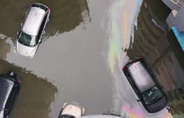 चक्रवाती तूफान ‘मिचौंग’ के कहर से परेशान ये भारतीय स्पिन गेंदबाज, इलाके में 30 घंटे से बिजली गुल