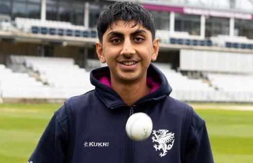 इंग्लैंड को लगा बड़ा झटका, फिरकी गेंदबाज शोएब बशीर पहले टेस्ट मैच से आउट