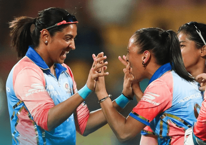 WPL 2024: मुंबई की आंधी में उड़े गुजरात के जायंट्स, अमेलिया ने झटके 4 विकेट, MI को 127 रनों का लक्ष्य