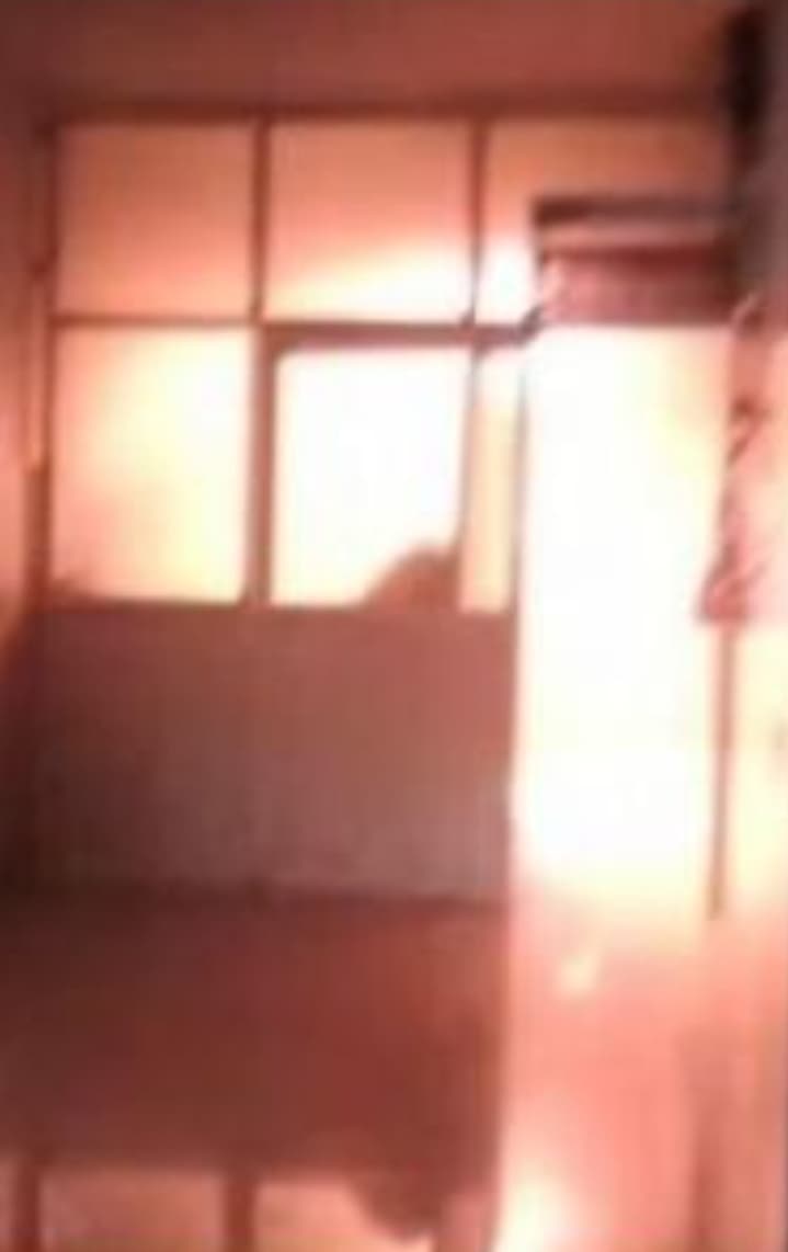 बरेली के महिला अस्पताल में आग लगी, SNCU में भर्ती बच्चों को बदायूं मेडिकल कॉलेज में कराया शिफ्ट