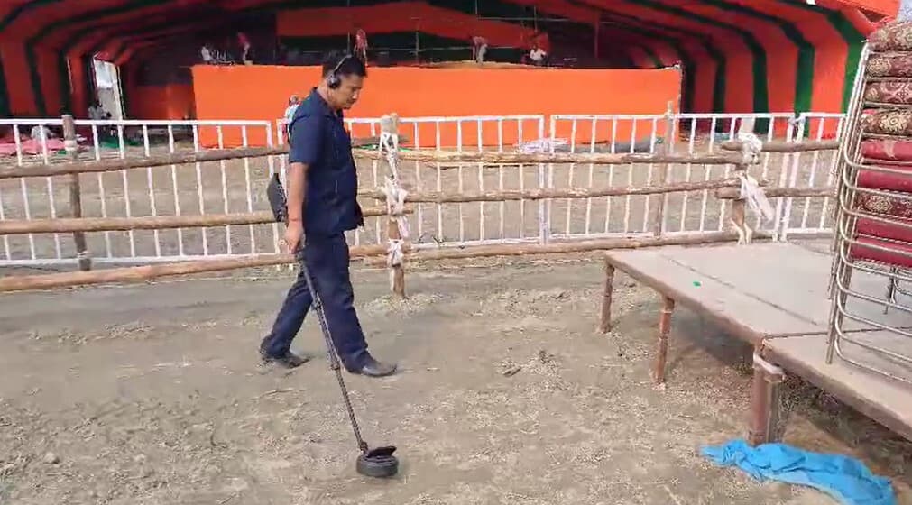 बेंगलुरु के 15 प्राइवेट स्कूलों में बम होने का दावा! छात्रों को निकाला गया सुरक्षित