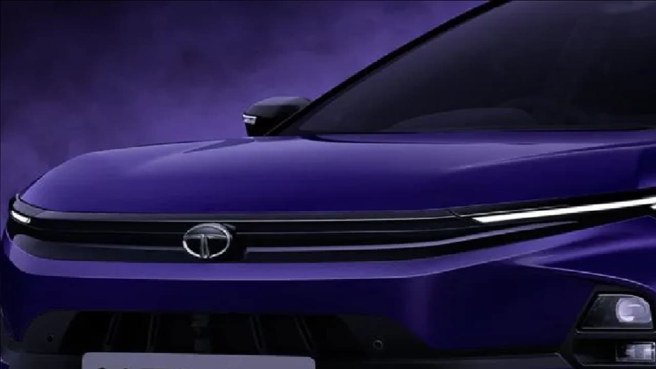 Tata की इस Budget Car की आंधी में उड़ जाएगी ब्रेजा-वेन्यू! माइलेज 28Kmpl