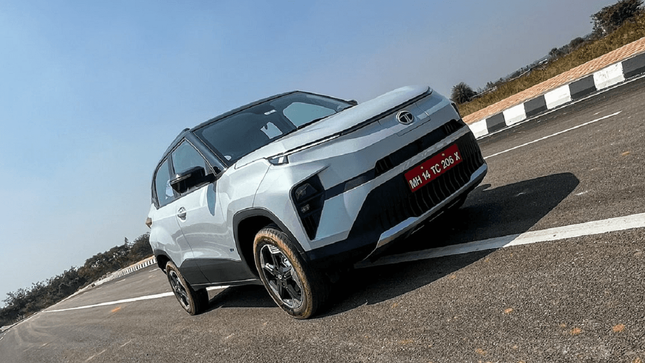 रतन टाटा ने 'पंच' की शुरू की 'पंचायत', गरीबों के घर पहुंचने लगी ईवी कार