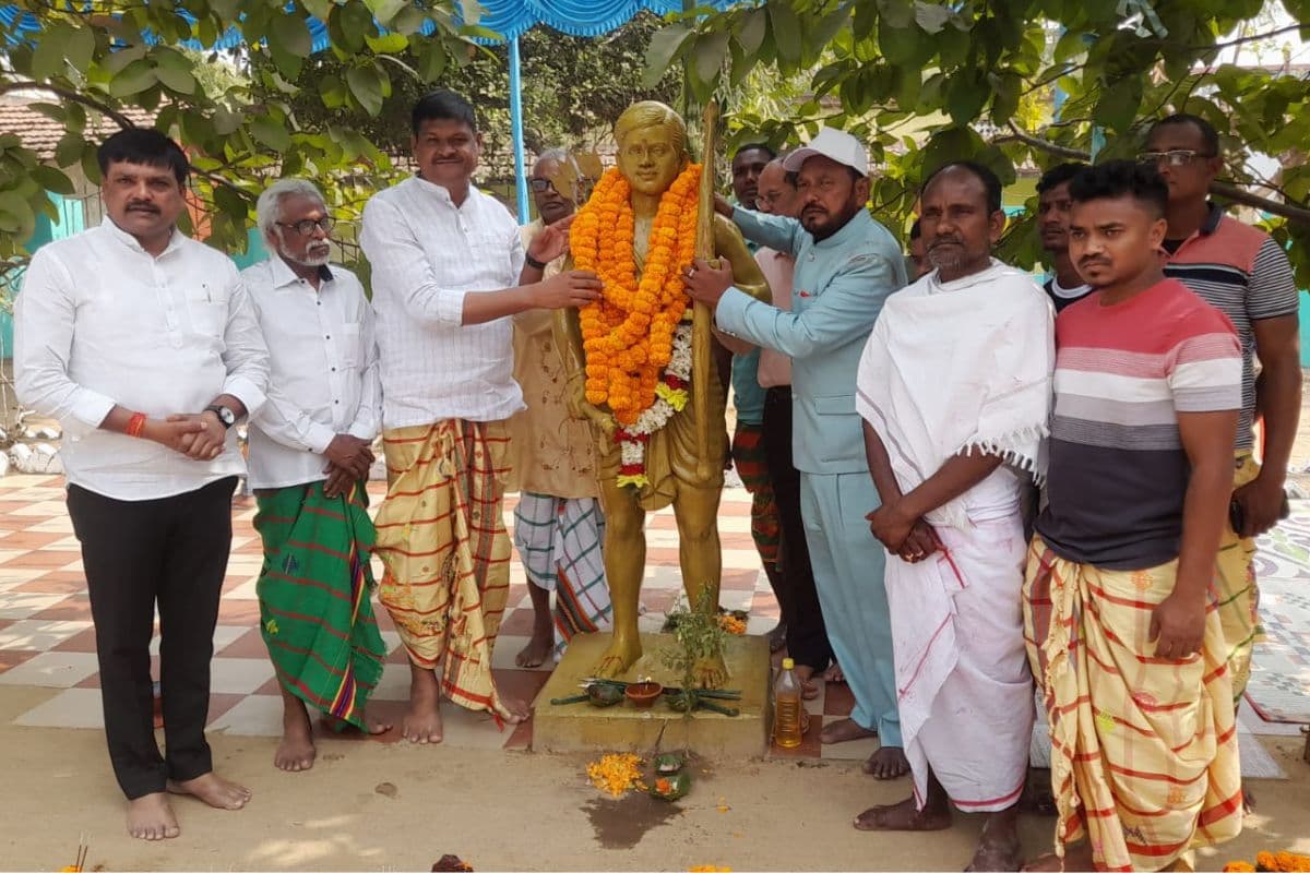 झारखंड: वीर शहीद तिलका मांझी की जयंती पर महिलाओं ने रखा उपवास, पूजा-अर्चना कर लोगों ने ऐसे किया याद