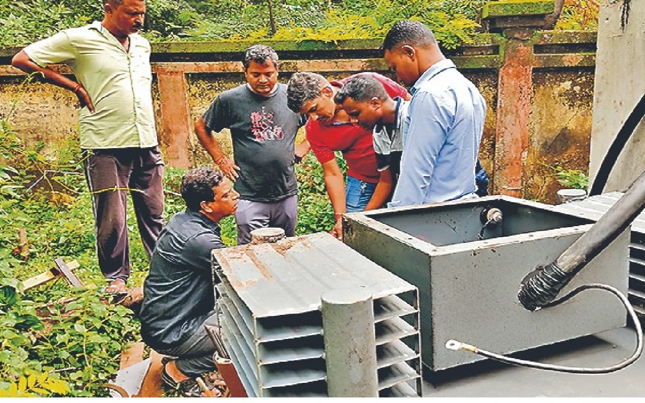 बिहार में भीषण गर्मी से रोज जल रहे 40 से ज्यादा ट्रांसफॉर्मर, पटना में बिजली कटौती से लोग परेशान