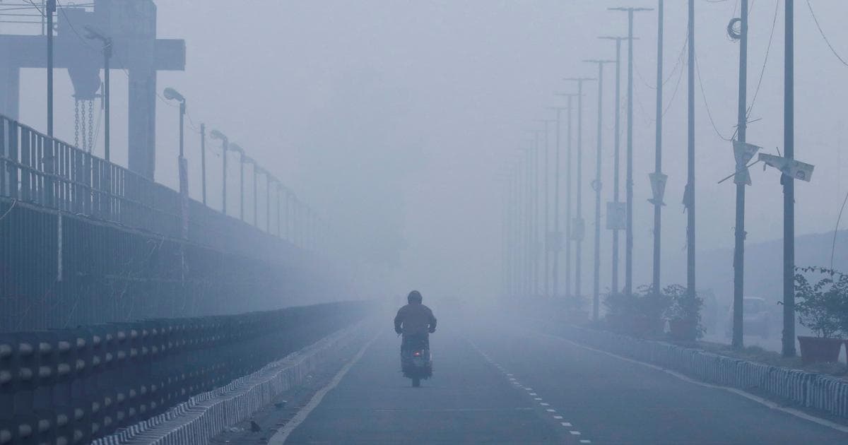 UP Weather Update: यूपी में शीतलहर से बढ़ी गलन, IMD ने दो दिन घने कोहरे की चेतावनी की जारी, जानें मौसम का हाल