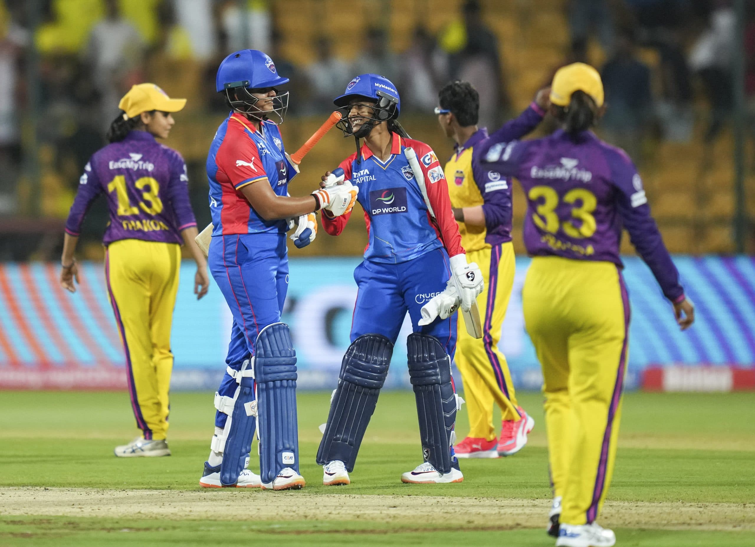 WPL 2024: दिल्ली कैपिटल्स ने यूपी वारियर्स को 9 विकेट से रौंदा, राधा यादव और मारिजेन कैप की घातक गेंदबाजी