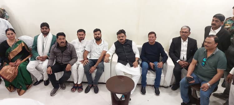 झारखंड के साथ सौतेला व्यवहार कर रही केंद्र सरकार, मंत्री मिथिलेश ने प्रेस वार्ता में कह दी बड़ी बात