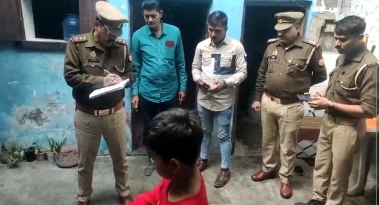 अलीगढ़: शराब पीने से मना करने पर पति ने पत्नी को मकान की छत से नीचे फेंका, महिला की मौत, जानें पूरा मामला